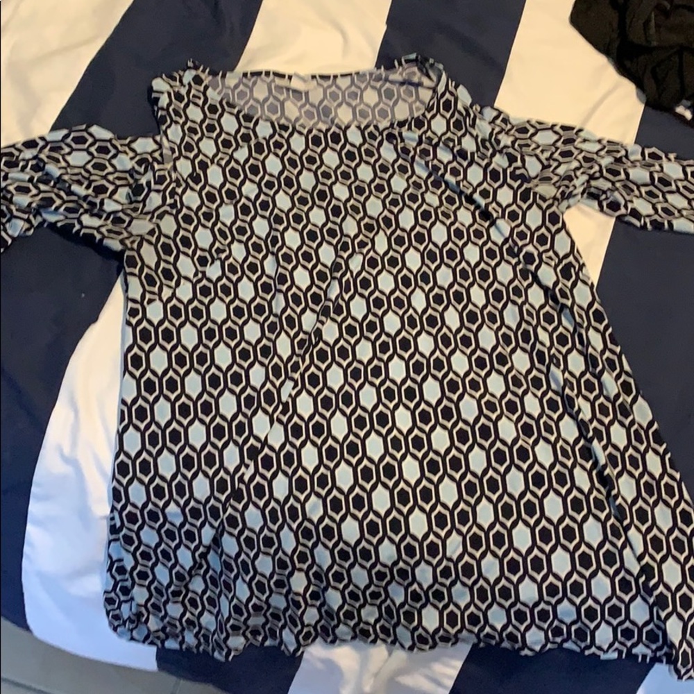 blue/black/white blouse